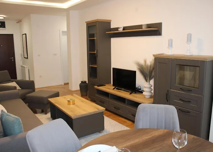 Apartment M